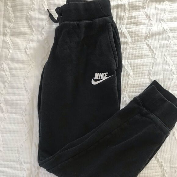 Nike boys sports joggers size L - Picture 1 of 2